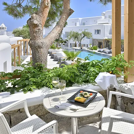 Petinos Hotel