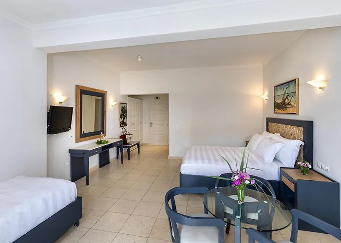 Petinos Platys Gialos (Mykonos)