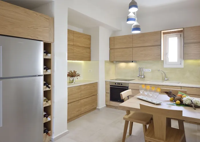 Petinos Szálloda Platísz Jalósz