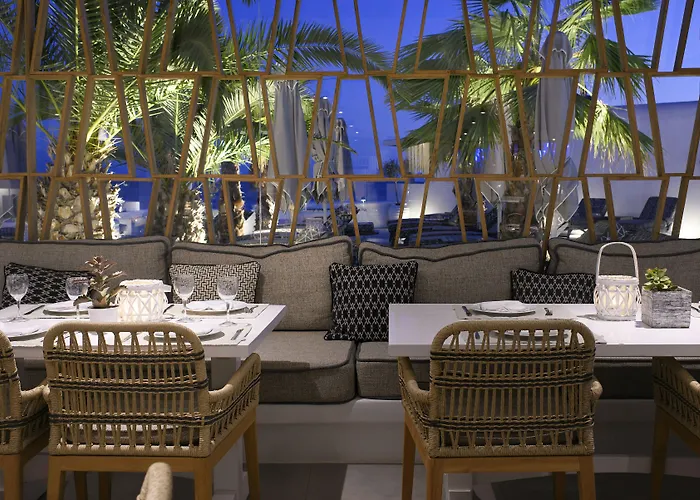 Petinos Platys Gialos (Mykonos)