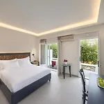 호텔 Petinos 4*