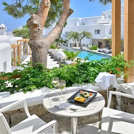 Petinos Hotel