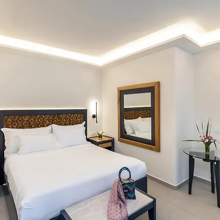 Petinos Hotel