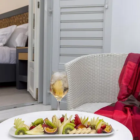 Hotel Petinos