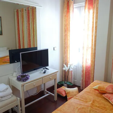 Petinos Platys Gialos (Mykonos)