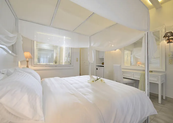 Petinos Hotel Platis Yialos